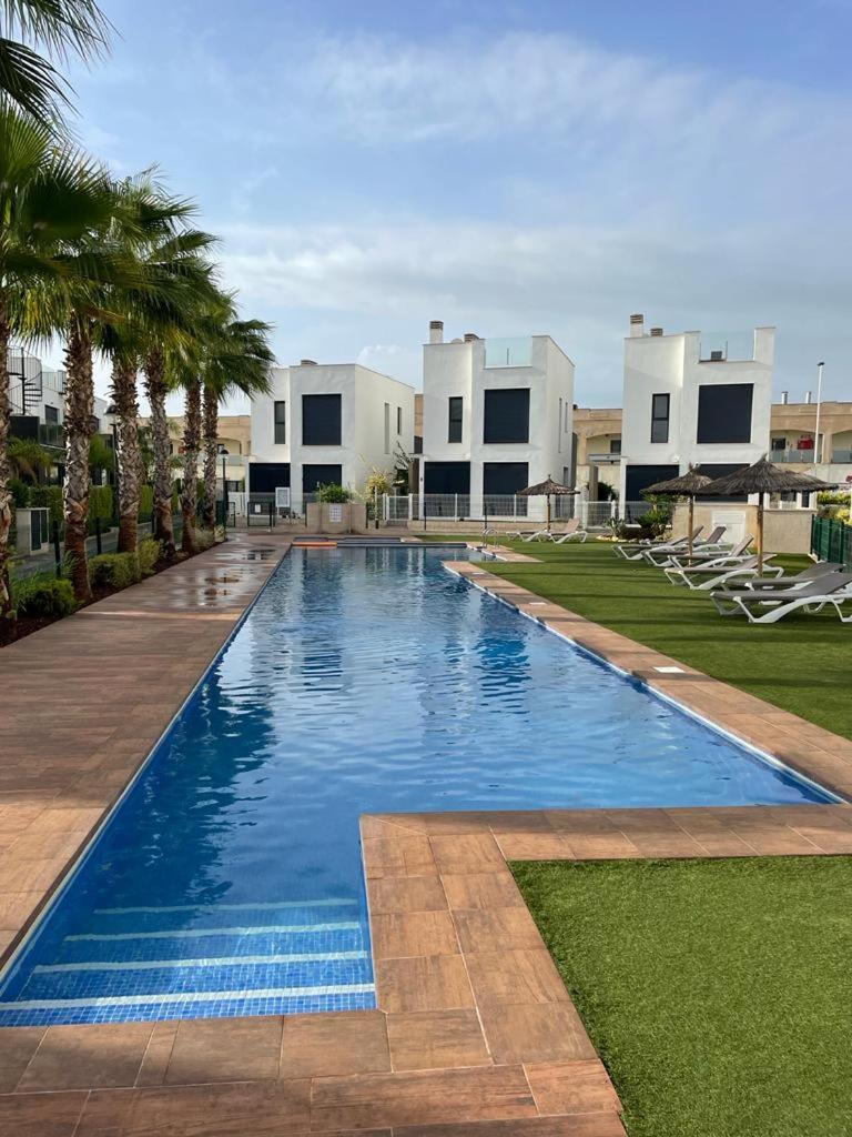 Fun Holiday Apartment Punta Prima Torrevieja Exterior photo